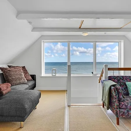 Amazing In Grenaa With Wifi And 3 Bedrooms Casa de Férias Gjerrild